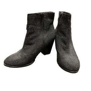 Rock & Republic Avorie Black Boots- EUC